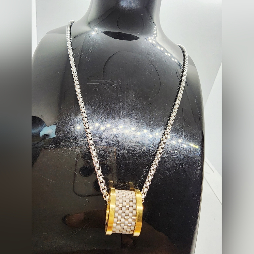 Elegant Gold and Silver Necklace